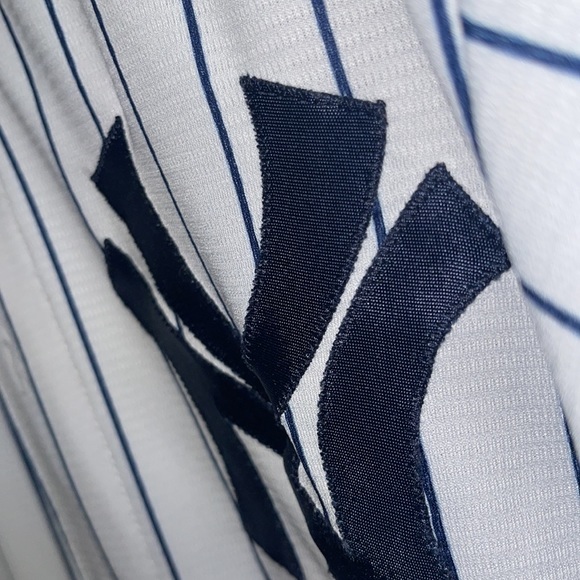 **SALE** ⚾️ New York Yankees Jacoby Ellsbury Jersey size Large ⚾️ - Picture 5 of 5